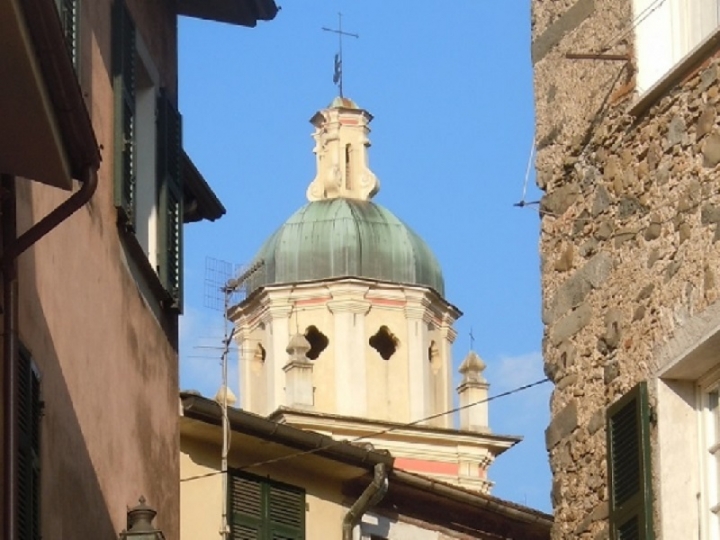 Escursione ad anello al monte e alla chiesa di Santa Croce