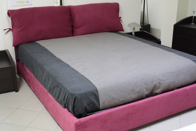 Offerta letto con contenitore da Arredamenti Lorenzelli, Aulla Massa Carrara