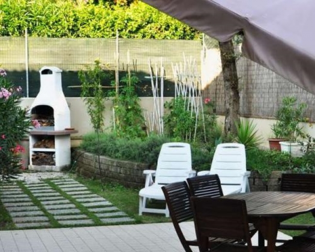 Appartamento con giardino in vendita a Bientina. ITALIANAGROUP