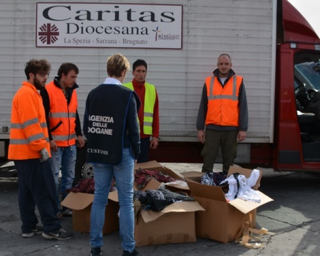 Ufficio delle Dogane della Spezia: merce importata non legalmente donata alla Caritas