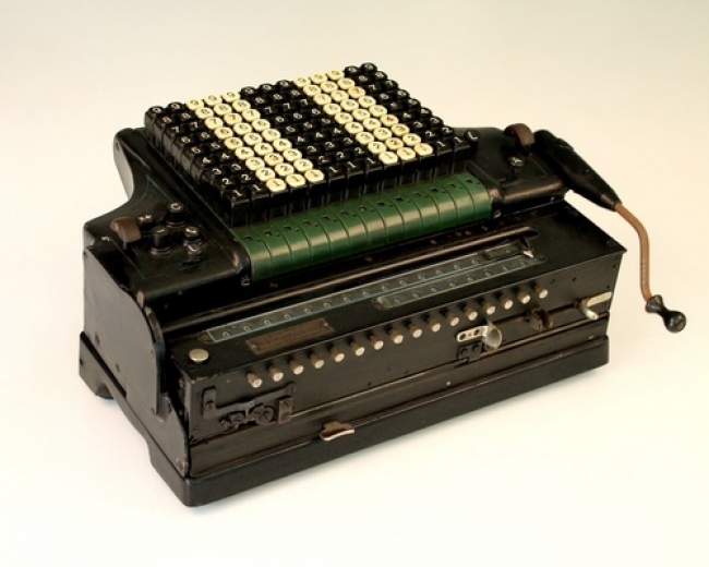 Dall’Aritmometro di Marconi ai pc: al Museo Navale la mostra ”Computers for the masses”