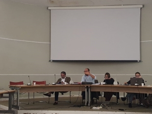 Immagine presa durante un consiglio comunale a Castelnuovo Magra