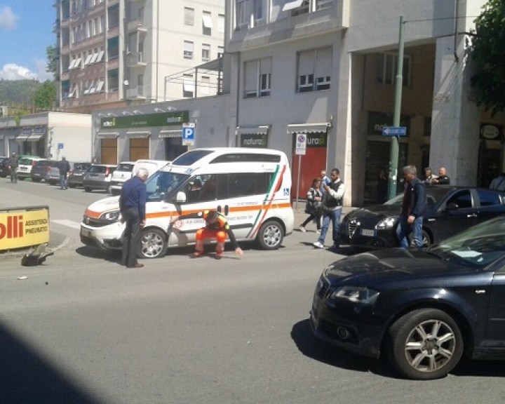 Ennesimo incidente in via Veneto, abitanti e commercianti chiedono l&#039;intervento delle istituzioni