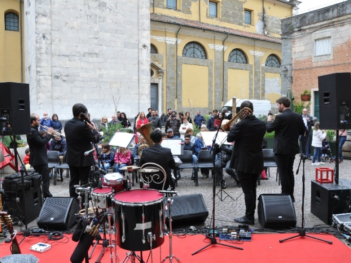 Sarzana invasa da giovani suonatori: arriva la Festa della Musica