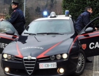 Arrestato, minaccia di dire di essere stato picchiato dai carabinieri