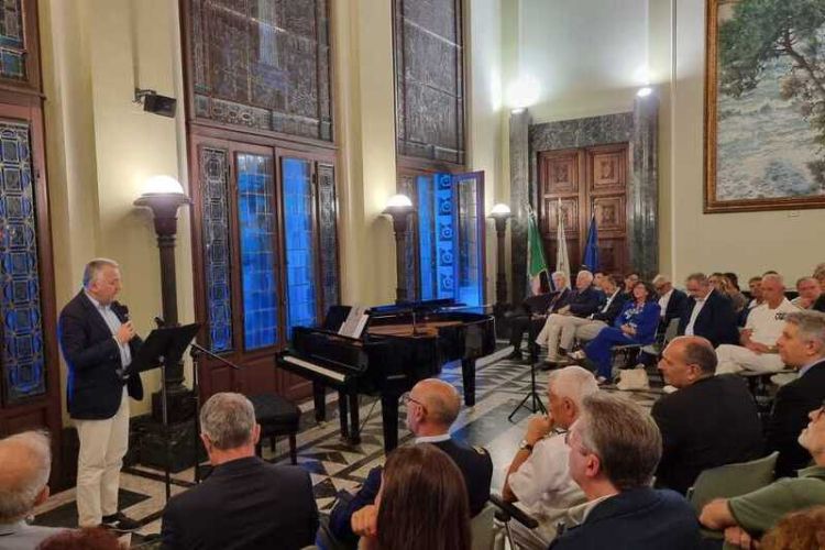 Centenario Provincia: Palazzo illuminato, mostra multimediale e concerto del Conservatorio hanno aperto le celebrazioni (foto)