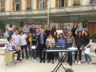 Gli studenti chiudono con un concerto la Campagna di Primavera Telethon 2018