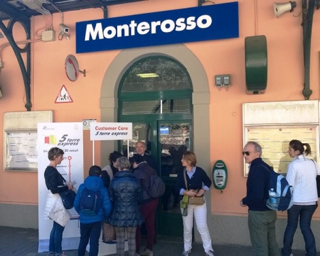 Trenitalia lancia i nuovi team di customer care: la sperimentazione a Roma e nelle Cinque Terre
