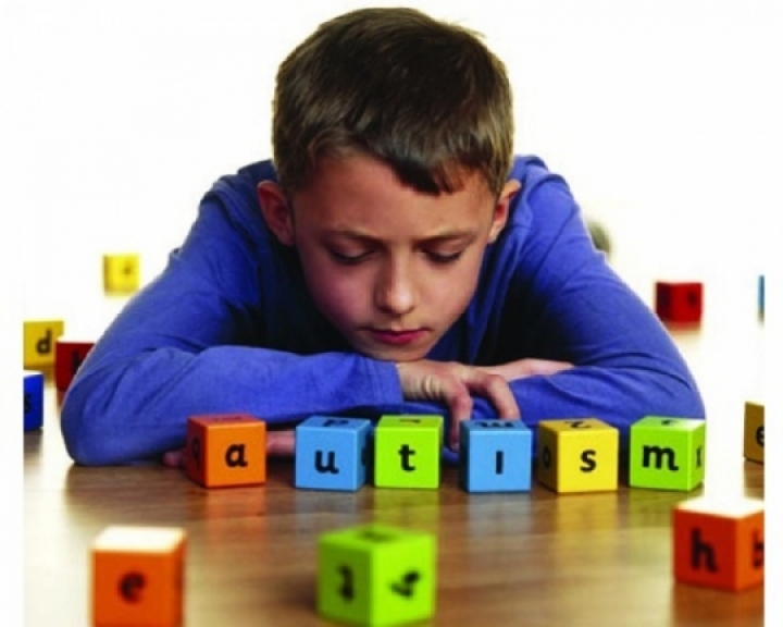 Giornata mondiale della consapevolezza dell’autismo, la Regione si tinge di blu