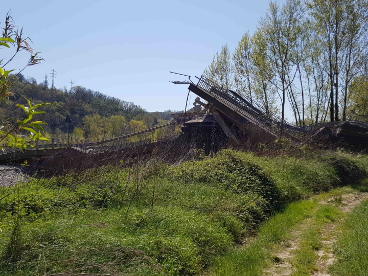 Ponte crollato ad Albiano, 17 persone indagate