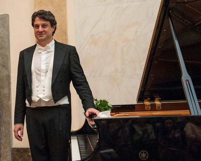 Sabato il pianista Giovanni Cultrera inaugura il XXI Festival Pianistico Città di Sarzana