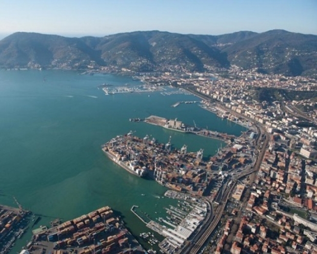 Le sirene delle navi suoneranno per i morti sul lavoro a Messina