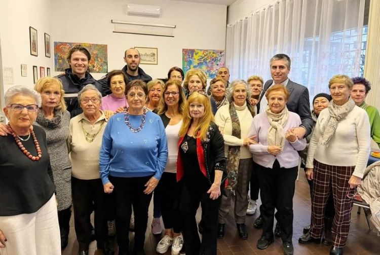 La campagna contro le truffe ha fatto tappa al centro anziani di Mazzetta
