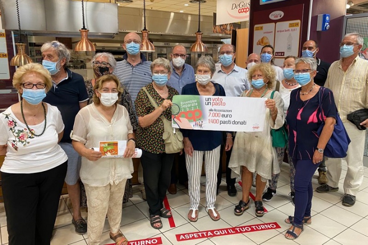Donati 1400 pasti alle associazioni spezzine grazie ai Soci di Coop Liguria (foto)