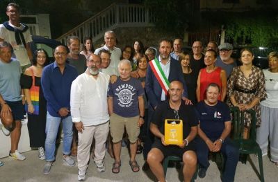 Pugliola riceve in donazione un defibrillatore e lancia un&#039;iniziativa simile per Solaro
