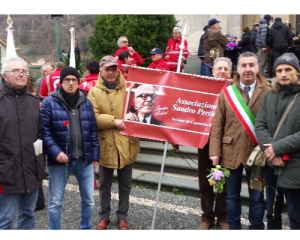 Il Sindaco Battilani e i rappresentanti dell&#039;Associazione Sandro Pertini di Ceparana alle commemorazioni a Stella per&#8230;