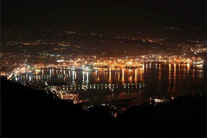 Spezia di notte, un tour sulle alture della città a bordo di un mezzo d&#039;epoca