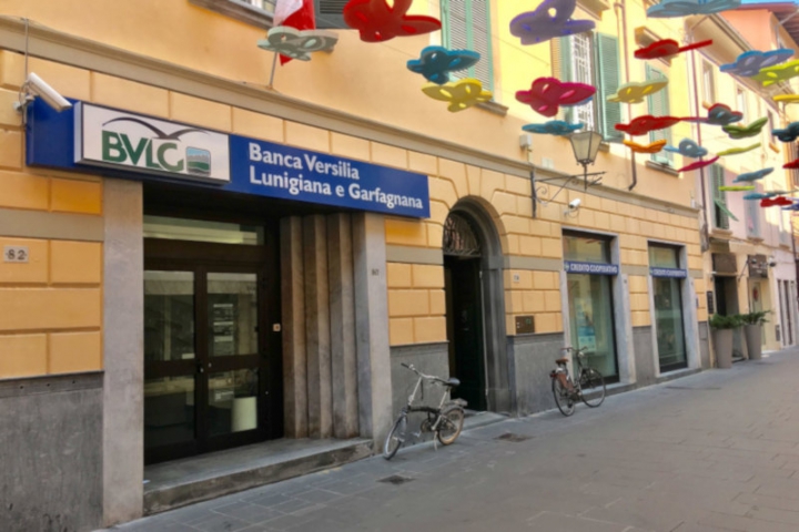 Una filiale della Banca Versilia Lunigiana e Garfagnana