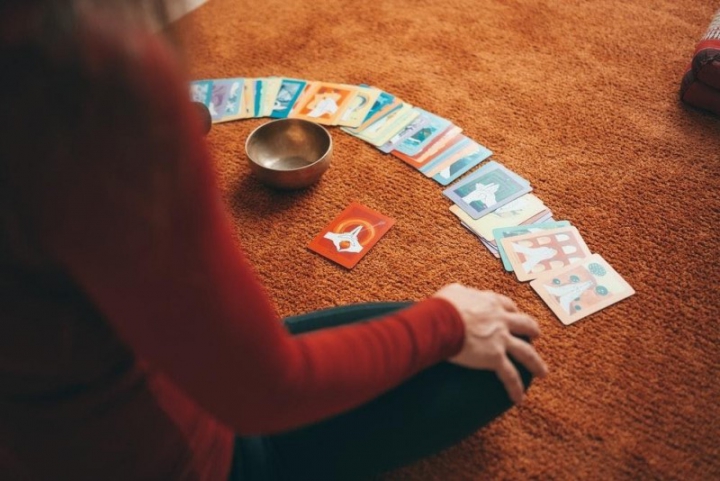 Giochi di carte: i benefici per il benessere mentale e per la memoria