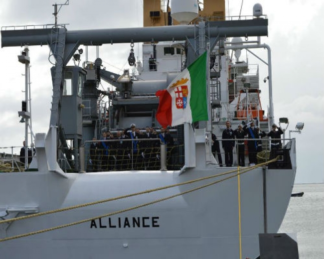 La più grande delle navi del CMRE batte ora bandiera italiana ed è operata dalla Marina Militare