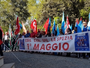 1° Maggio alla Spezia, i sindacati sfilano in corteo