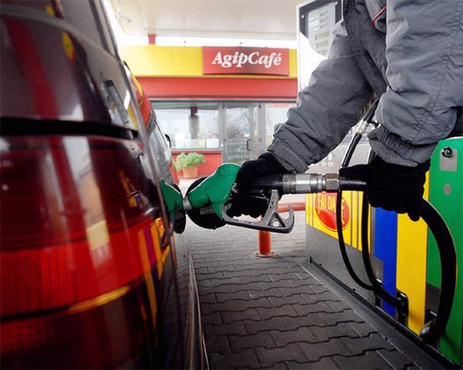 Mov. 5 Stelle: “Stop alle assurde e carissime accise liguri sulla benzina!”