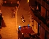 Monterosso, pompieri stoppati da panchine e blocchi di cemento