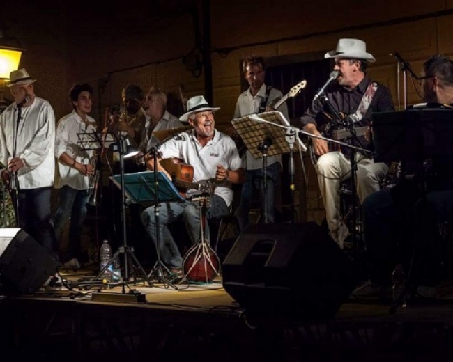 I Napulitan Song suonano per pediatria: martedì 5 aprile il concerto benefico
