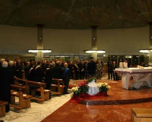 La Prefettura ha celebrato Sant&#039;Ambrogio: messa e consegna delle onorificenze in cattedrale
