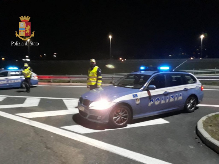 Polizia stradale: week end di controlli alla Spezia e Sarzana