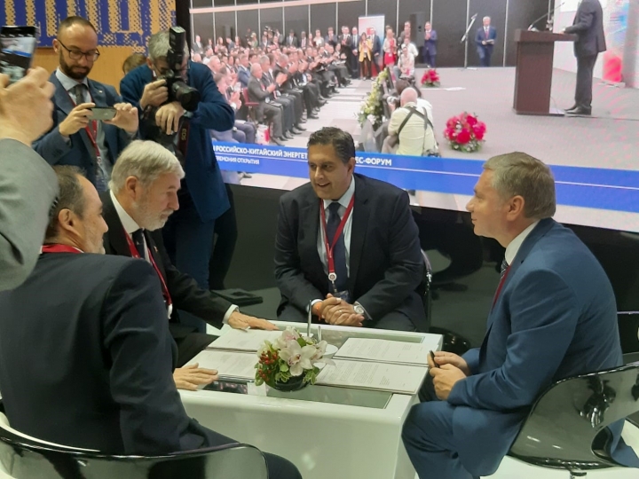Toti incontra il Governatore Primorsky Krai al Forum Economico di San Pietroburgo