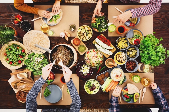 Essere vegani al ristorante: la carta di identità alimentare