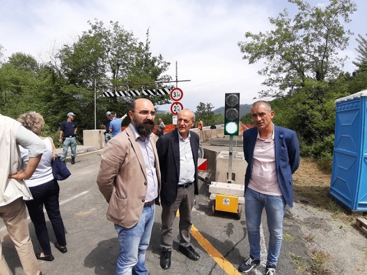 La Provincia comunica la riapertura del ponte tra Cavanella Vara e Beverino