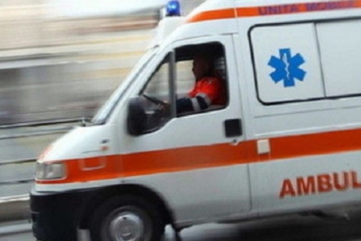 Incidente sulla A12, un uomo trasportato al San Martino