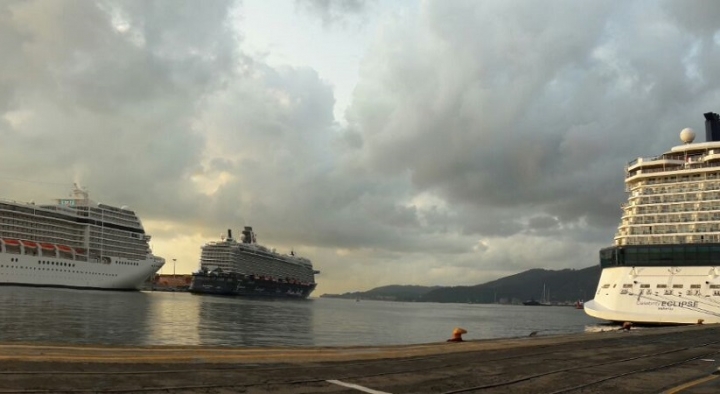 La Spezia invasa dai turisti: ieri tre navi da crociera in porto