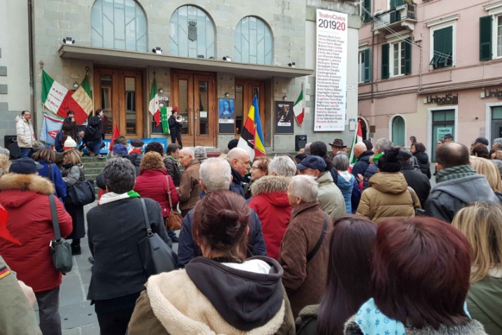 foto di repertorio di una manifestazione in piazza Mentana