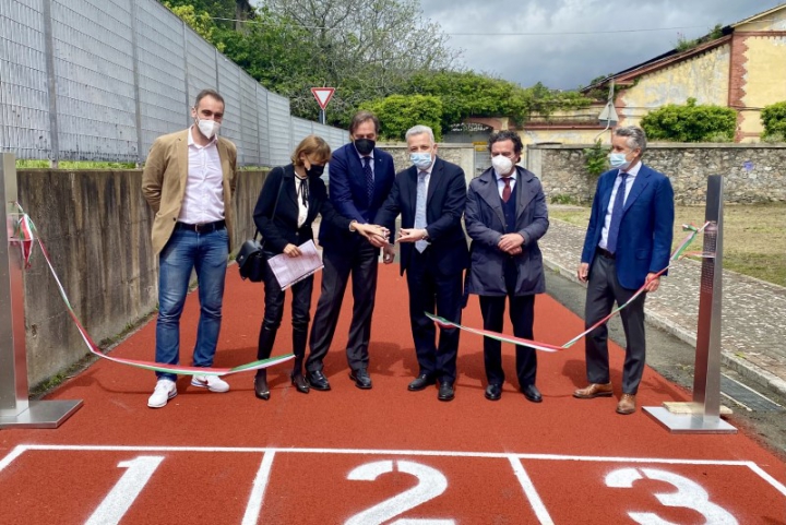 Inaugurata la nuova pista di atletica del Liceo Scientifico Pacinotti