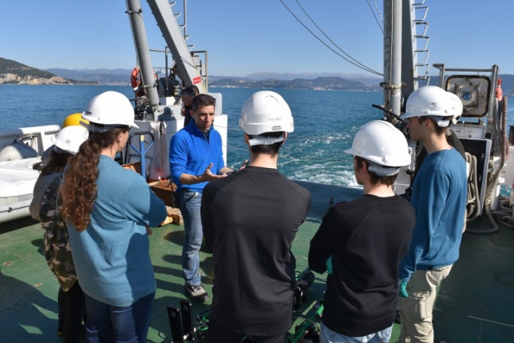 Studenti e scienziati del Centro Nato insieme per studiare la vita del mare