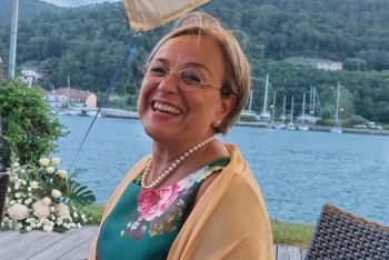 Consiglio comunale di Sarzana, dopo le dimissioni di Guccinelli entra Sabina Ambrogetti