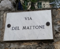 De Luca: &quot;A Cadimare confusione tra Via del Mattone e Scalinata del Mattone&quot;