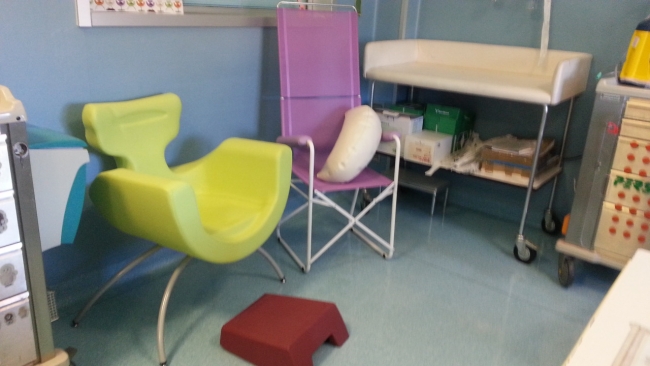 Donate al S. Andrea due sedie per allattamento
