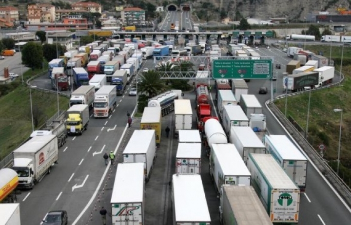 CNA Fita chiede la revoca del blocco mezzi pesanti