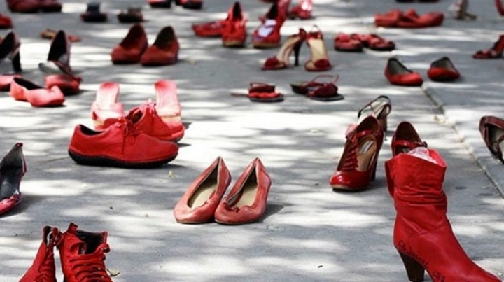 A Vezzano tutti in rosso per due iniziative contro la violenza sulle donne