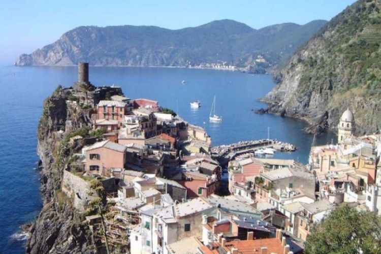 Turismo, da gennaio a luglio oltre 9 milioni di presenze in Liguria