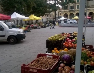 Torna il mercato a km zero in Piazza Brin