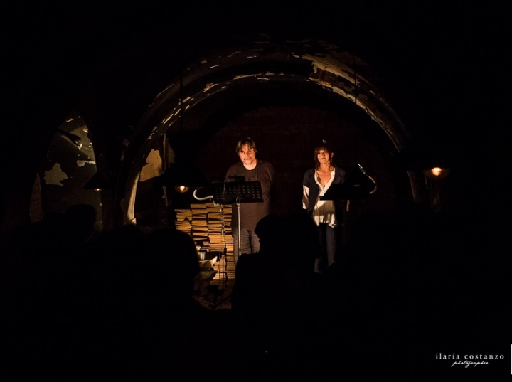 Claudio Morganti ed Elena Bucci sul palco di Fuori Luogo con “Recita dell’attore Vecchiatto”
